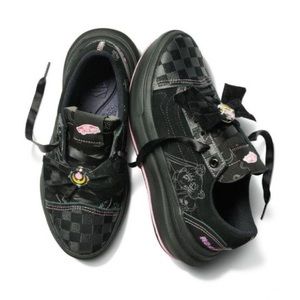 NWT Vans x Sailor Moon Old Skool Overt Comfy Cush size 9